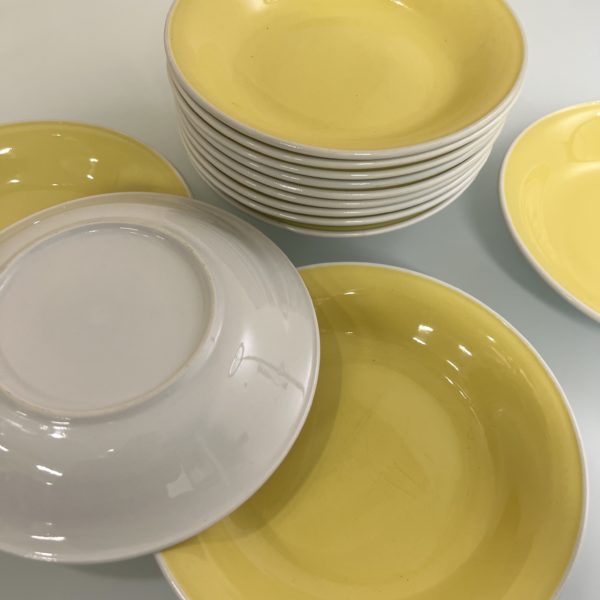 Lot de 13 assiettes creuses Rössler